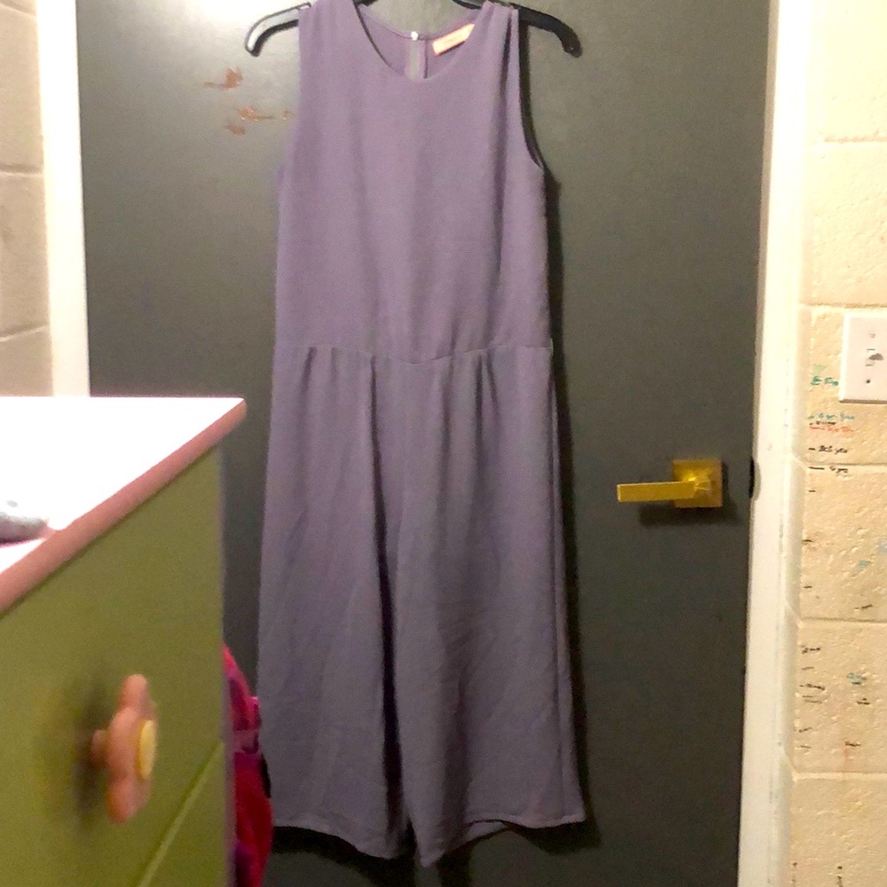 Lilac purple  sleeveless zipped up jumper